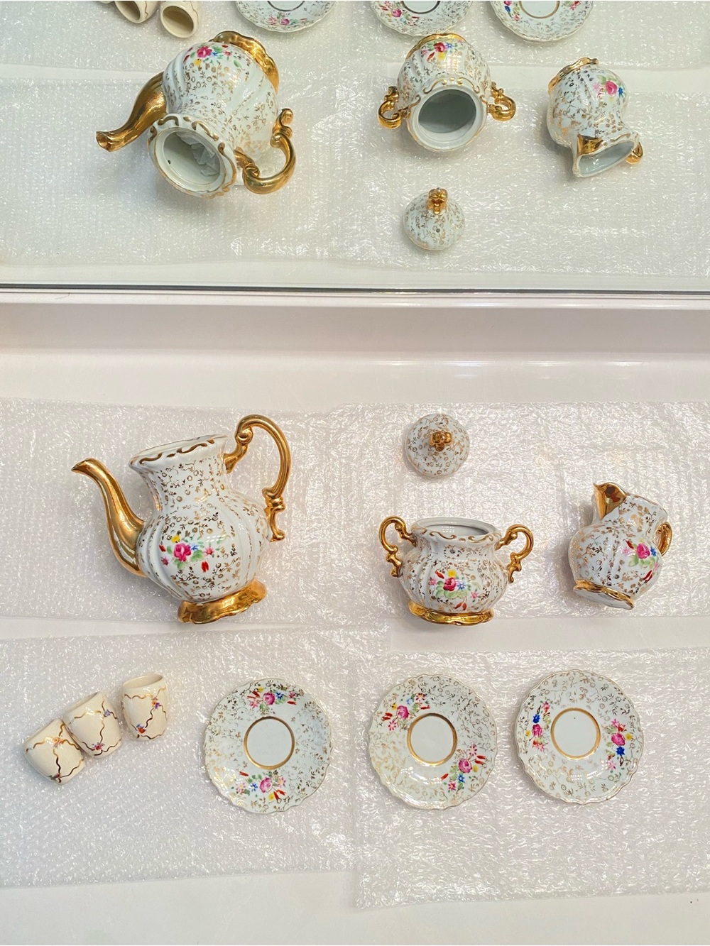 Vintage Porcelain Floral Tea Set with Gold Trim - White and Gold